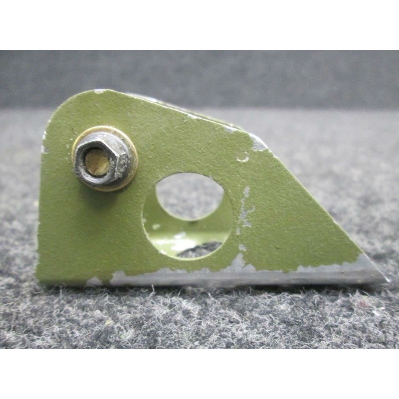 0410164 Cessna A185F Bracket
