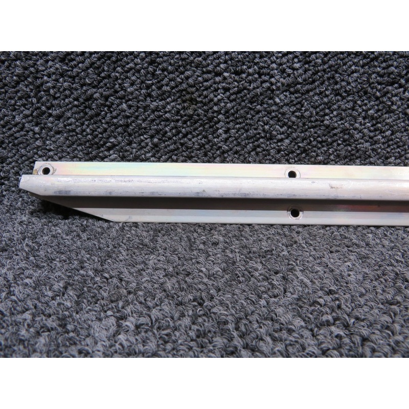 0410235-2 Cessna 150M RH Seat Rail Outboard (BD)