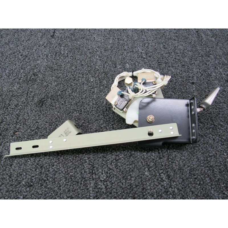 0560021-5 / 0560022-9 Cessna 172S Flap Position Lever W/ Supports
