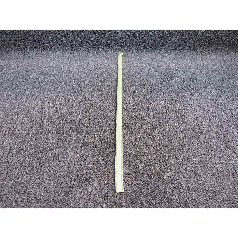 0710614-5 Cessna 182T Stringer Center – Lower