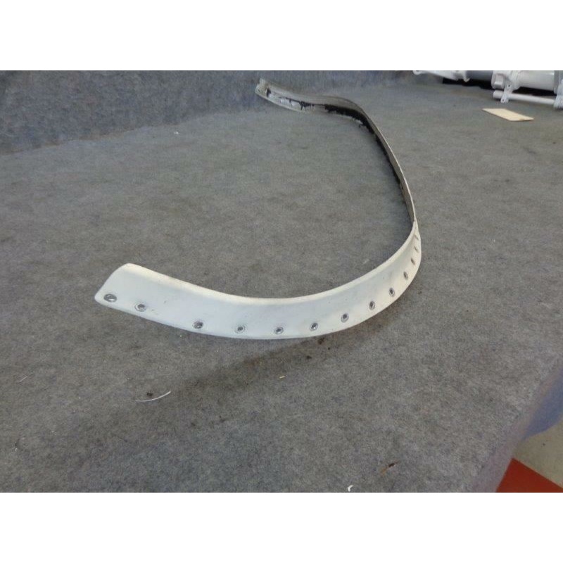 0513230-25 Cessna 172RG Retainer Windshield Bottom