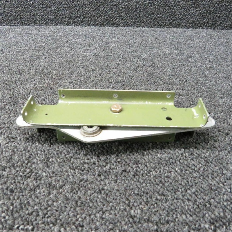 0510112 (Use: 0510112-1) Cessna A185F Bracket
