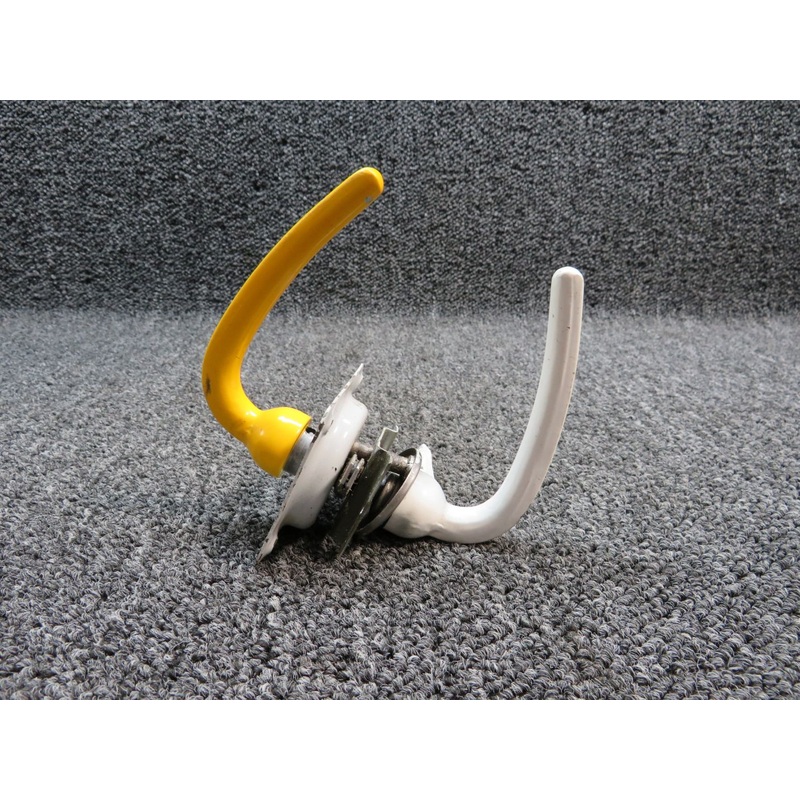 0611105-4/ 0611228/ 0611254/ 0611105-3/ 0611223 Cessna 305A Cabin Door Handle