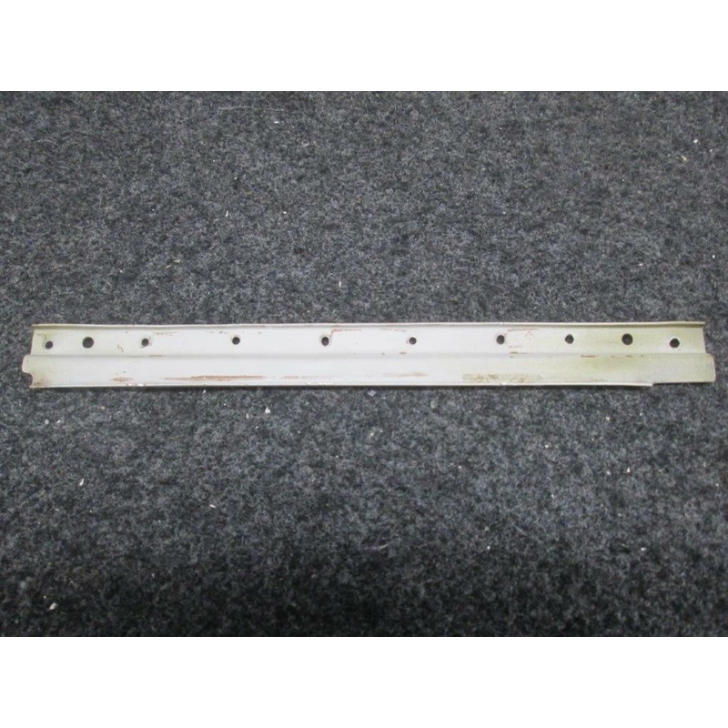 0710023-12 Cessna A185F Retainer