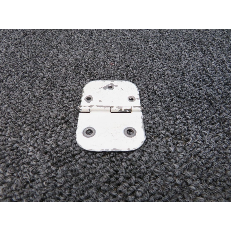 0411579 Cessna 150 Cabin Door Lower Hinge Assembly RH/LH (White)