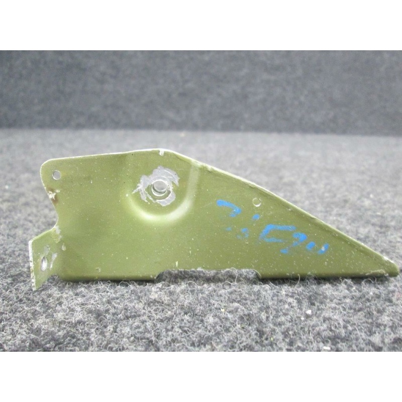 050163-1 Cessna A185F Bracket