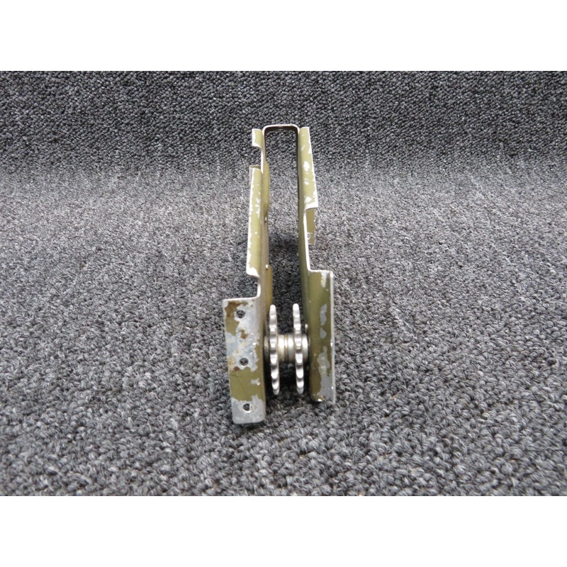 0711003 Cessna A185F Bracket Assy Idler Sprocket