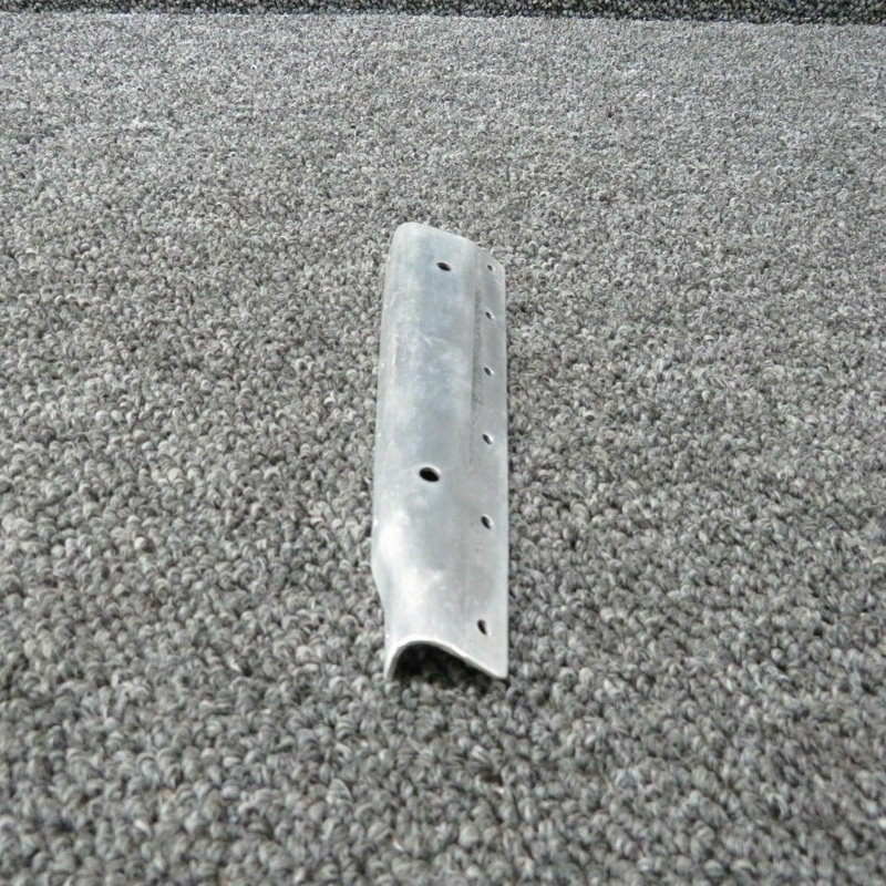 0411904-2 Cessna 150D RH Inbrd Lower Casting Angle