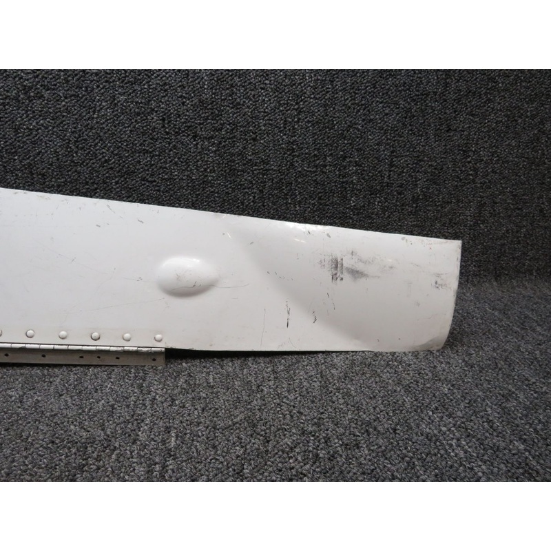 1241158-1 Cessna T210 Main Gear Door LH (White / Damaged)
